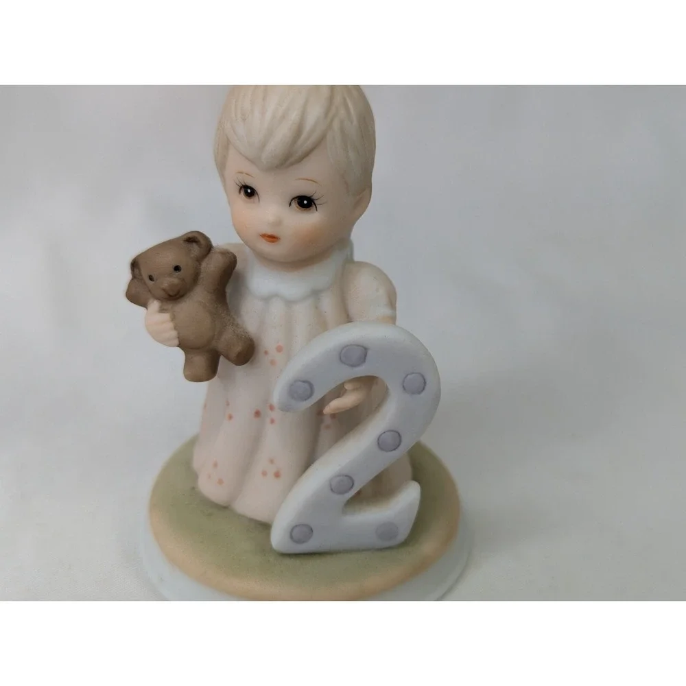 Lefton 2 Year‎ Old Girl Figure Teddy Bear Pajamas 1982 2.75 Inch Christopher